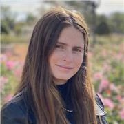 Profesora de academia ofrece clases inglés-español y español-inglés para todos los niveles